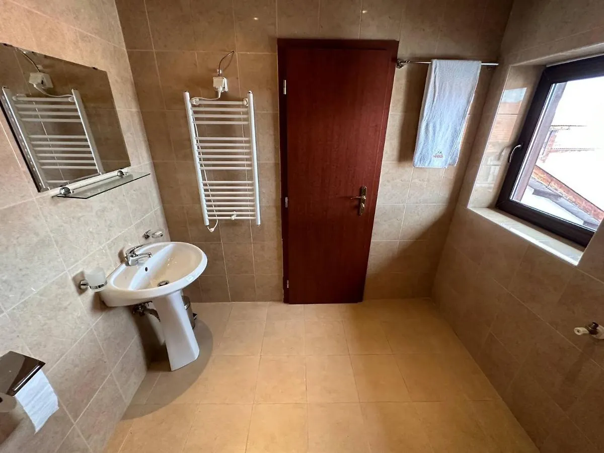 반스코 Bright Mountain View Penthouse - 300Mbps Wi-Fi 아파트