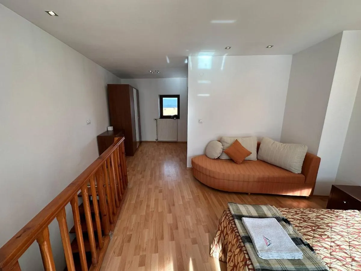 반스코 Bright Mountain View Penthouse - 300Mbps Wi-Fi 아파트