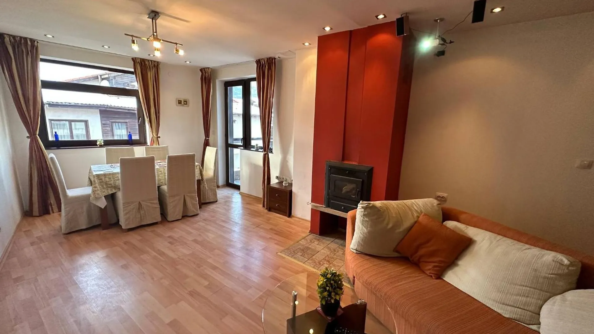 반스코 Bright Mountain View Penthouse - 300Mbps Wi-Fi 아파트