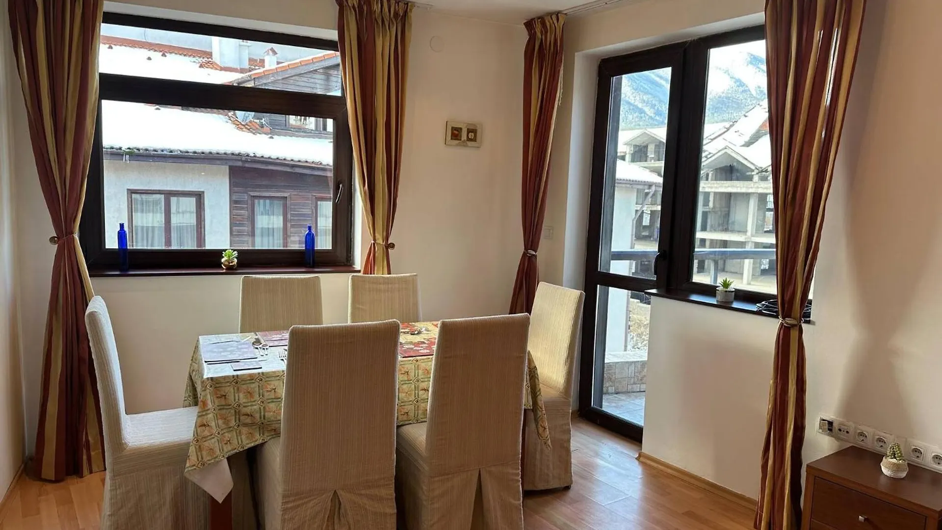 반스코 Bright Mountain View Penthouse - 300Mbps Wi-Fi 아파트