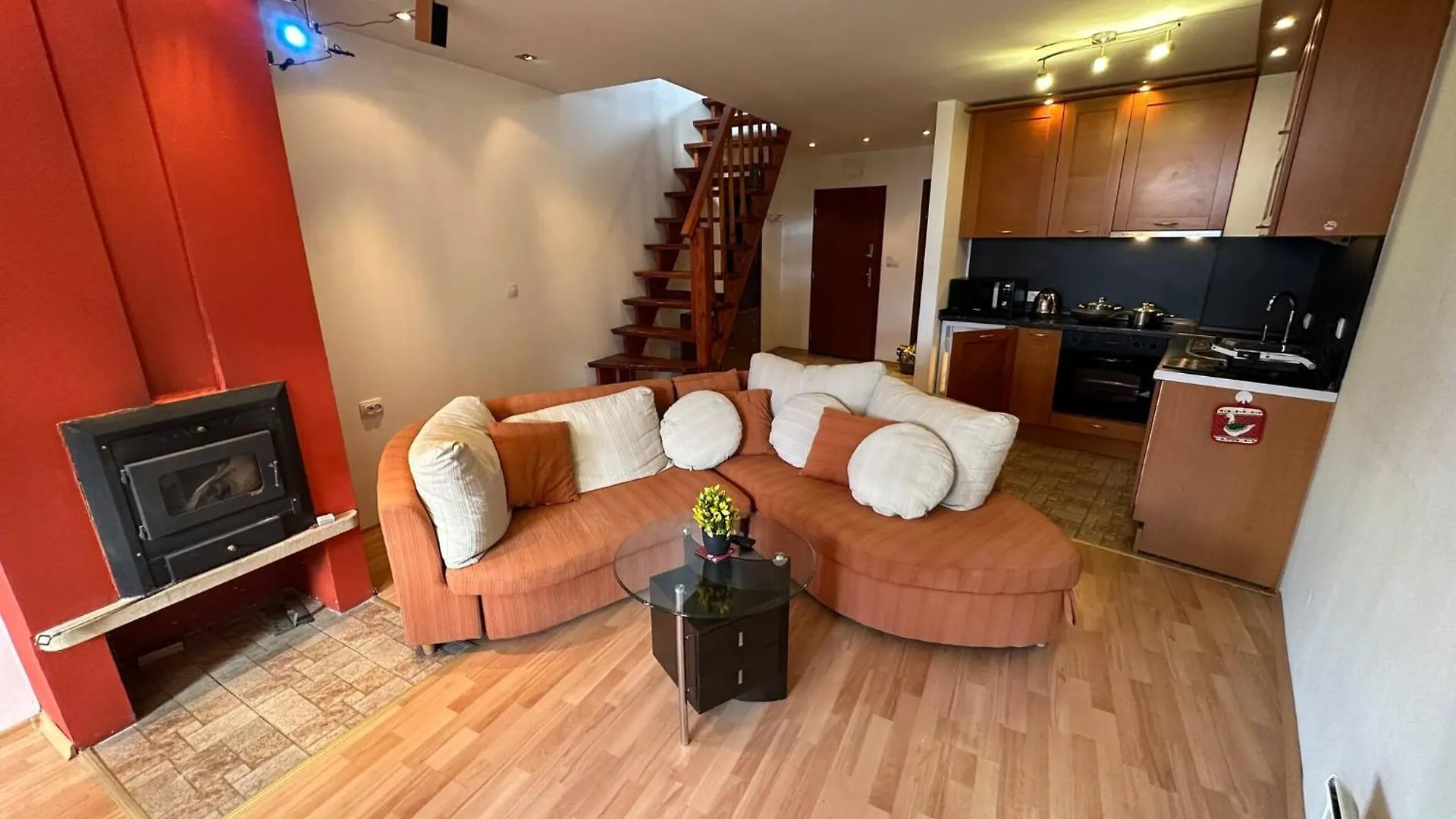 반스코 Bright Mountain View Penthouse - 300Mbps Wi-Fi 아파트