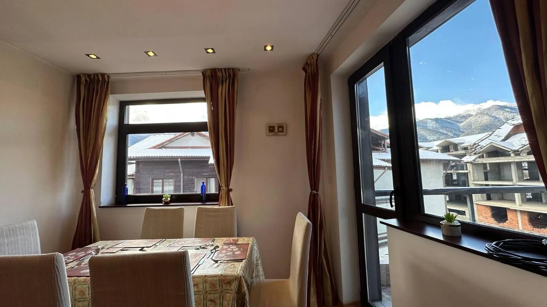 반스코 Bright Mountain View Penthouse - 300Mbps Wi-Fi 아파트