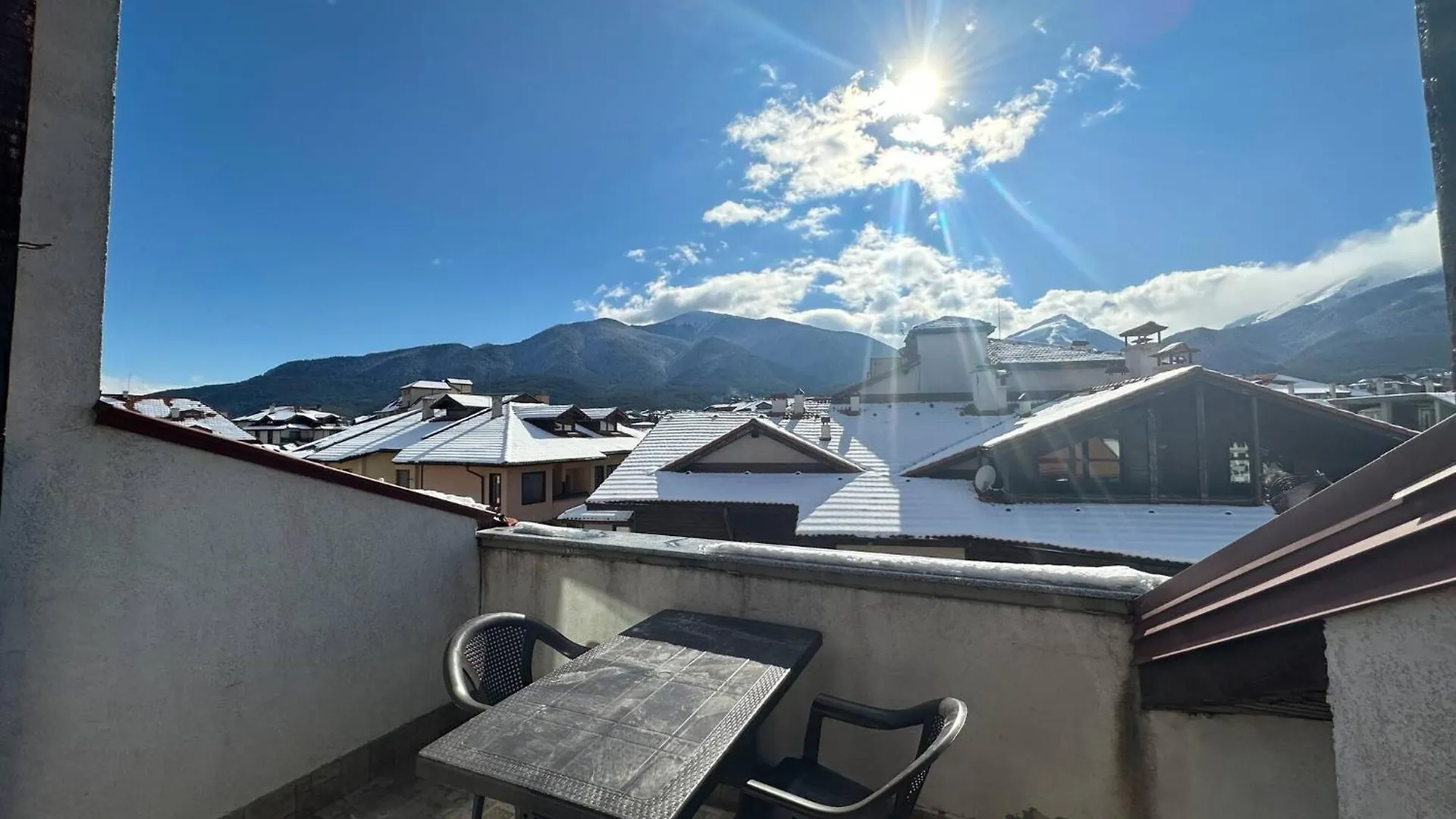 반스코 Bright Mountain View Penthouse - 300Mbps Wi-Fi 아파트